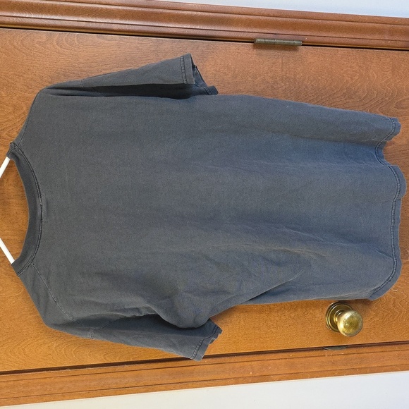 Abercrombie & Fitch Athletics Men's Graphic Shirt - Picture 3 of 3